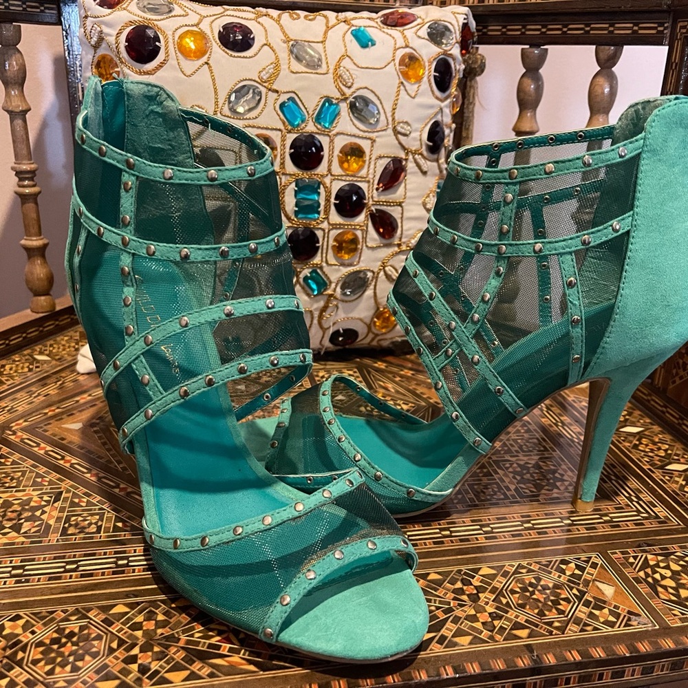 Summer shoes